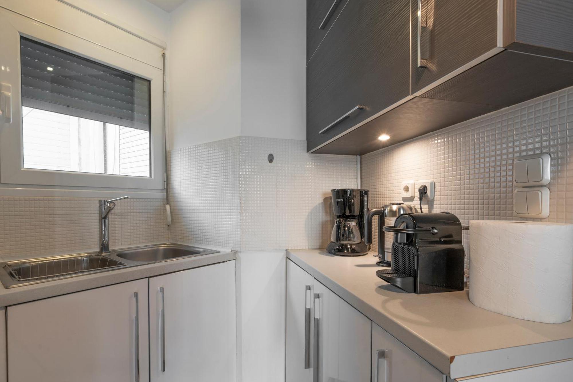 Casa Acropolis - Amazing 2Br Apt In Koukaki Atenas Exterior foto